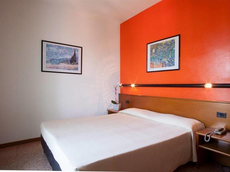 Pace Hotel Torri Del Benaco
